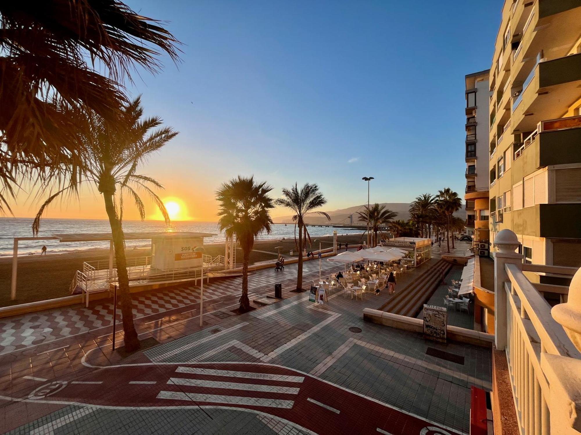 Apartment Centrico Y En Primera Linea De La Playa - Wifi